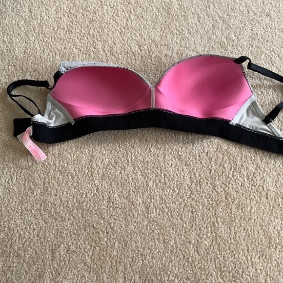 PINK Everywhere Wireless Lightly Lined Gray Black Logo Cotton Bra Size 32DD - Picture 3 of 8